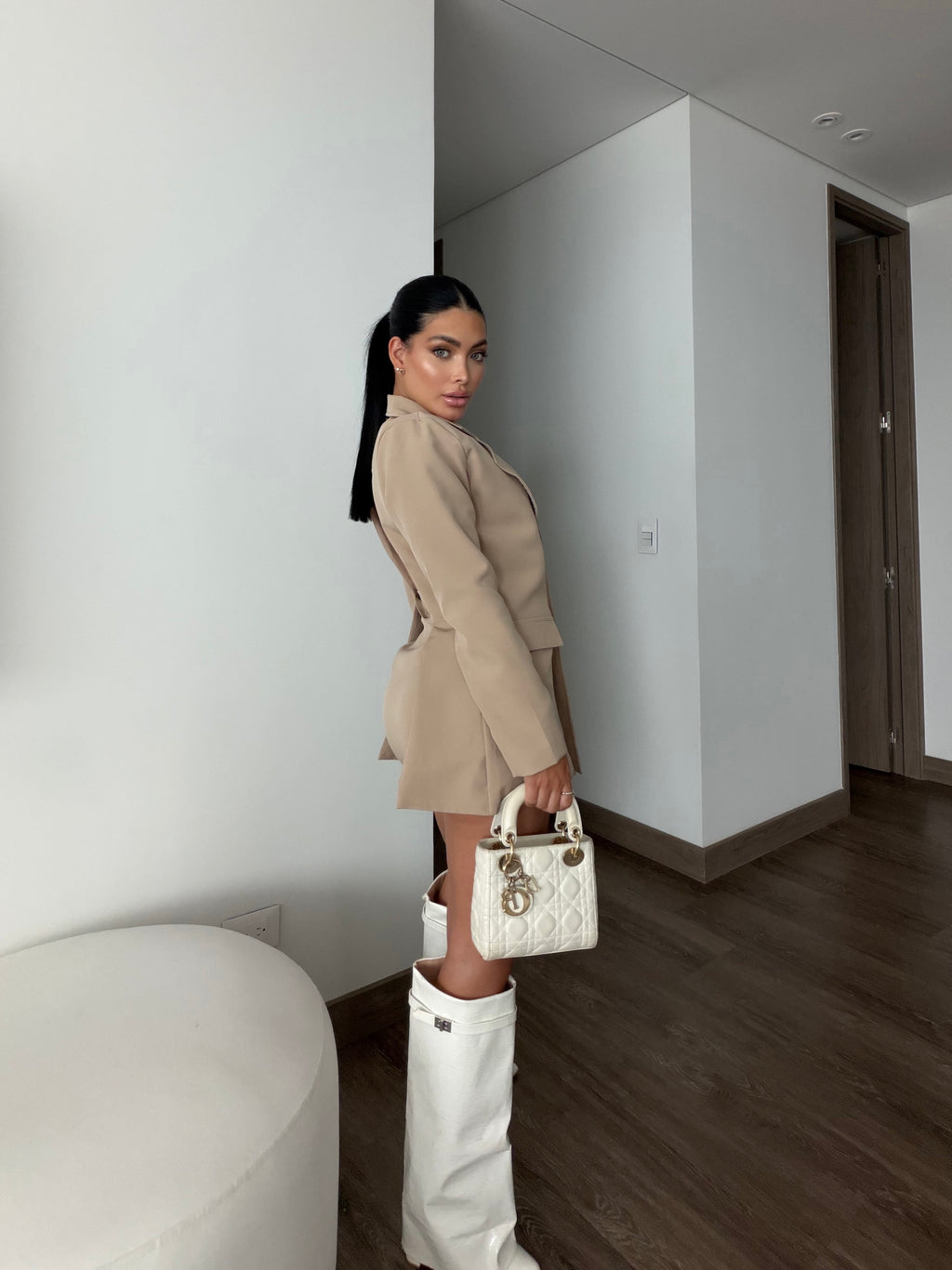 Set Gabriella